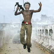 洪德罗斯 Hondros