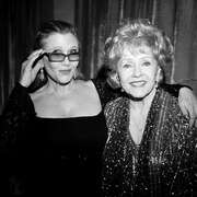 明亮之星:主演凯莉·费雪和戴比·雷诺兹 Bright Lights: Starring Carrie Fisher and Debbie Reynolds