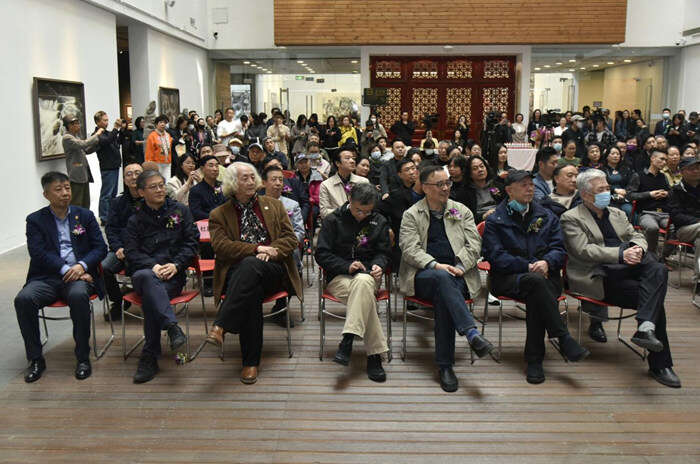 用画笔凝聚生活瞬间:“风雅颂一一李当岐绘画作品展”开幕