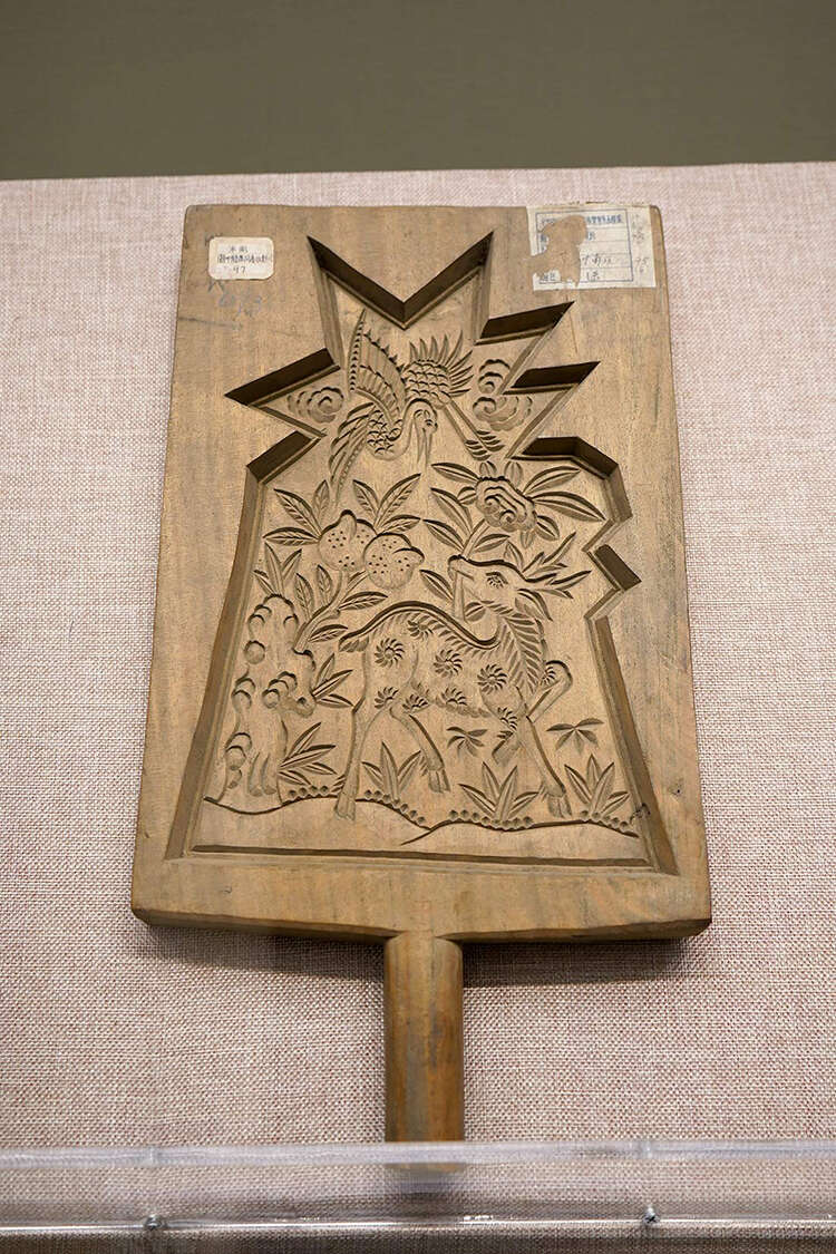 时隔70年再现:百余民间美术工艺品齐聚清华