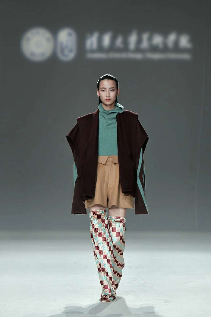 清华美院2023届服装与服饰设计专业毕业设计作品发布会举办