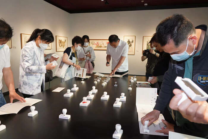 木版水印非遗体验周启动 非遗技艺在国家大剧院再现光彩
