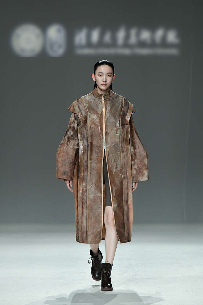 清华美院2023届服装与服饰设计专业毕业设计作品发布会举办