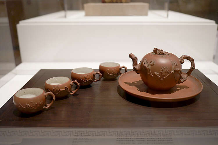 时隔70年再现:百余民间美术工艺品齐聚清华