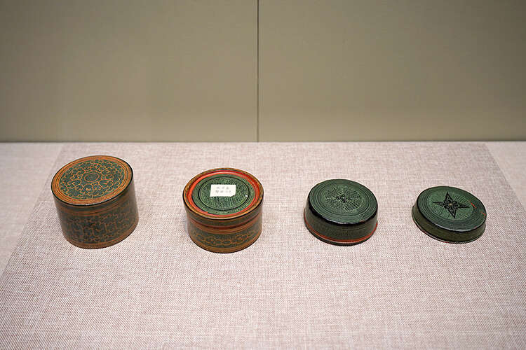 时隔70年再现:百余民间美术工艺品齐聚清华