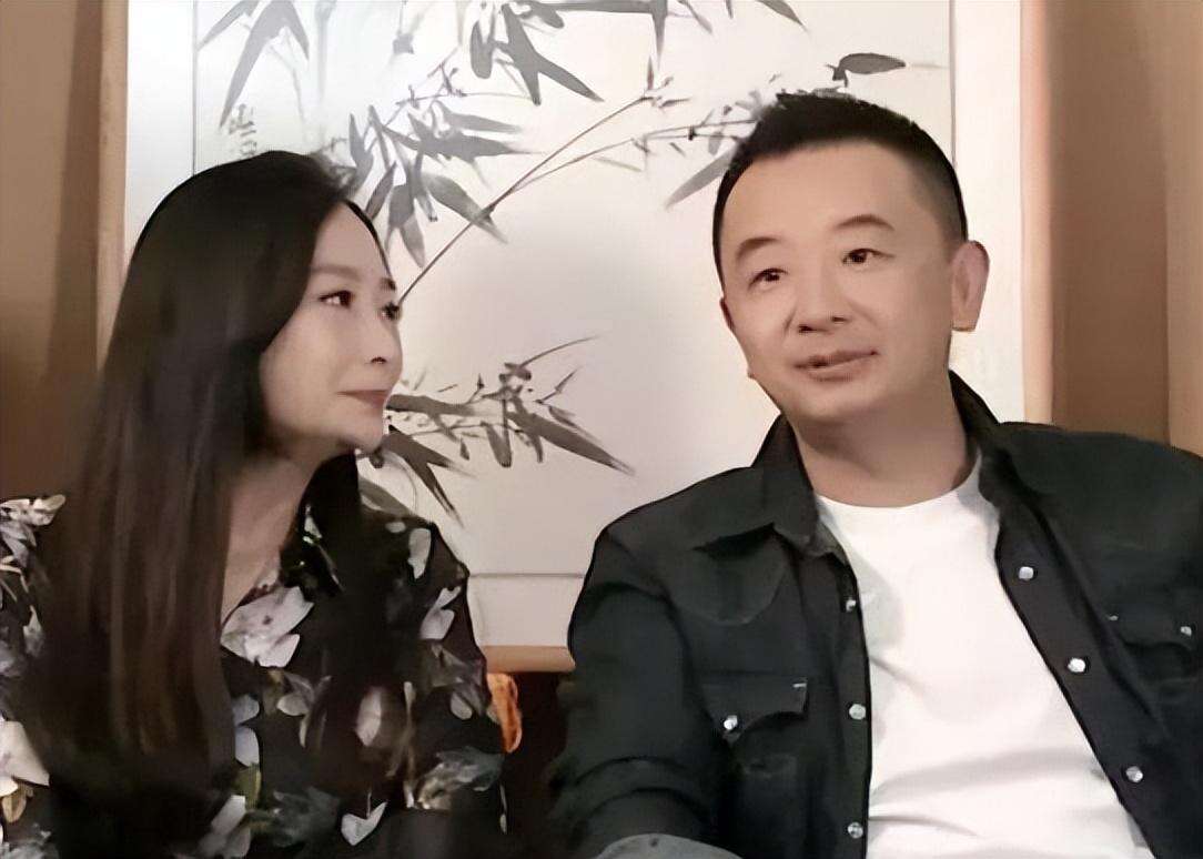 曲栅栅:嫁给落魄黄海波,凭《狂飙》走红,赚钱养夫8年苦尽甘来