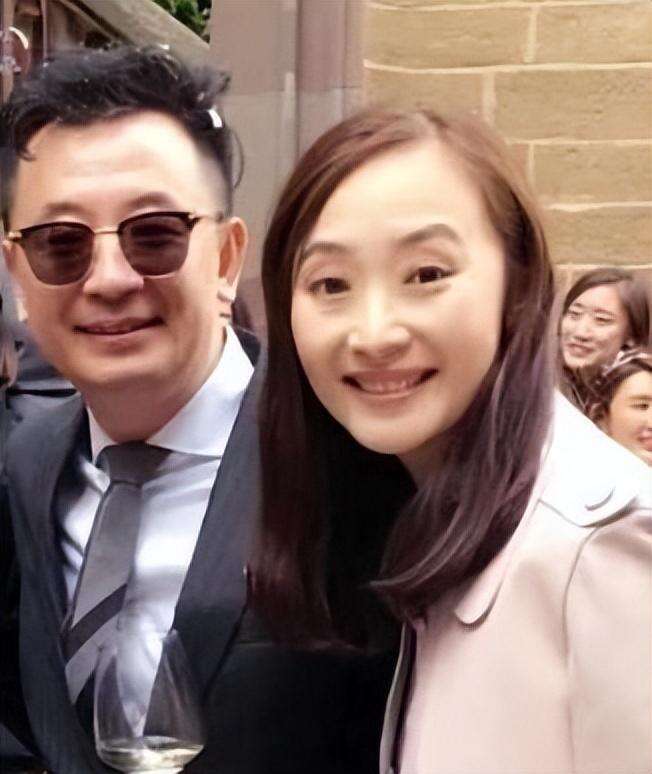 曲栅栅:嫁给落魄黄海波,凭《狂飙》走红,赚钱养夫8年苦尽甘来