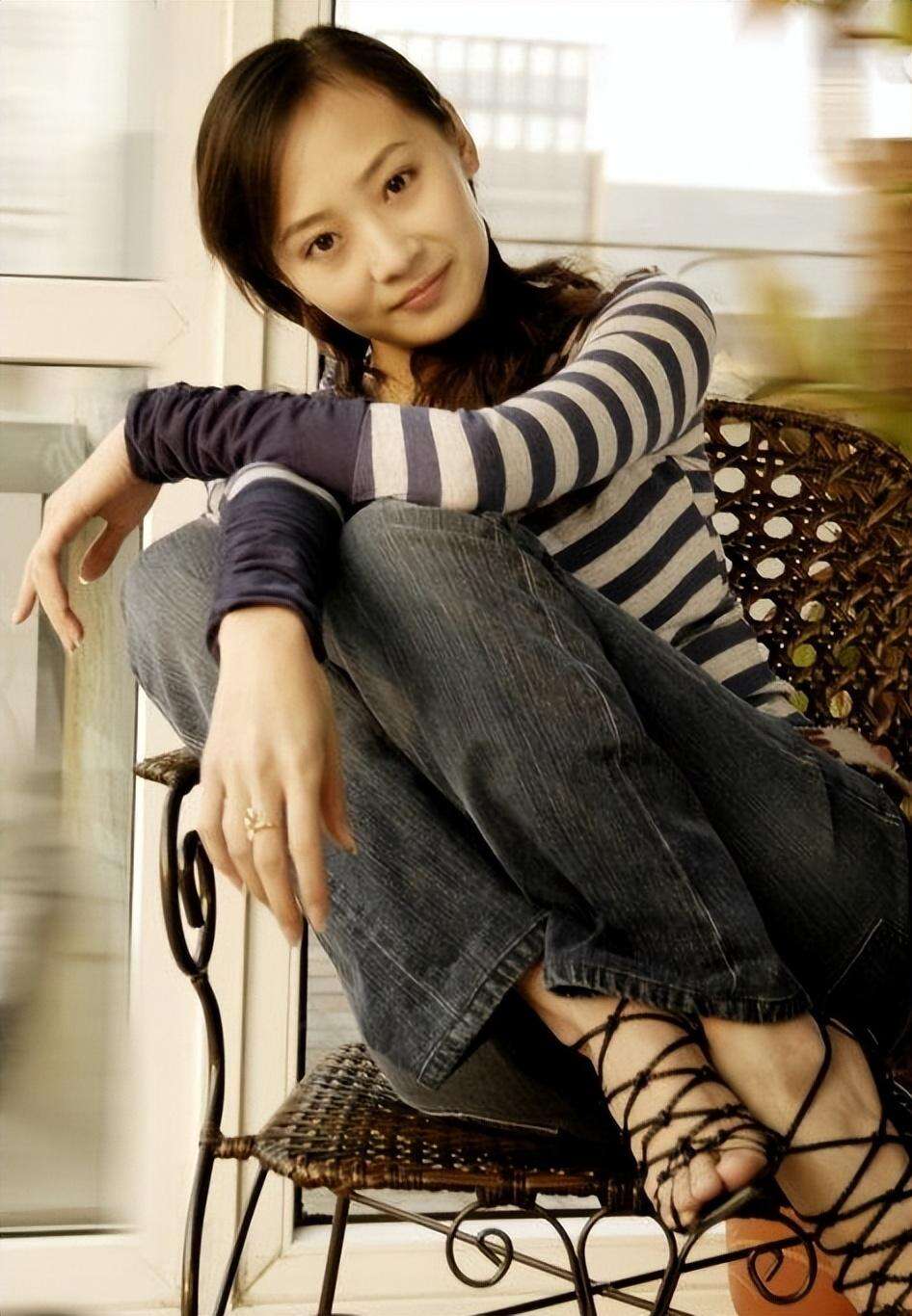 曲栅栅:嫁给落魄黄海波,凭《狂飙》走红,赚钱养夫8年苦尽甘来