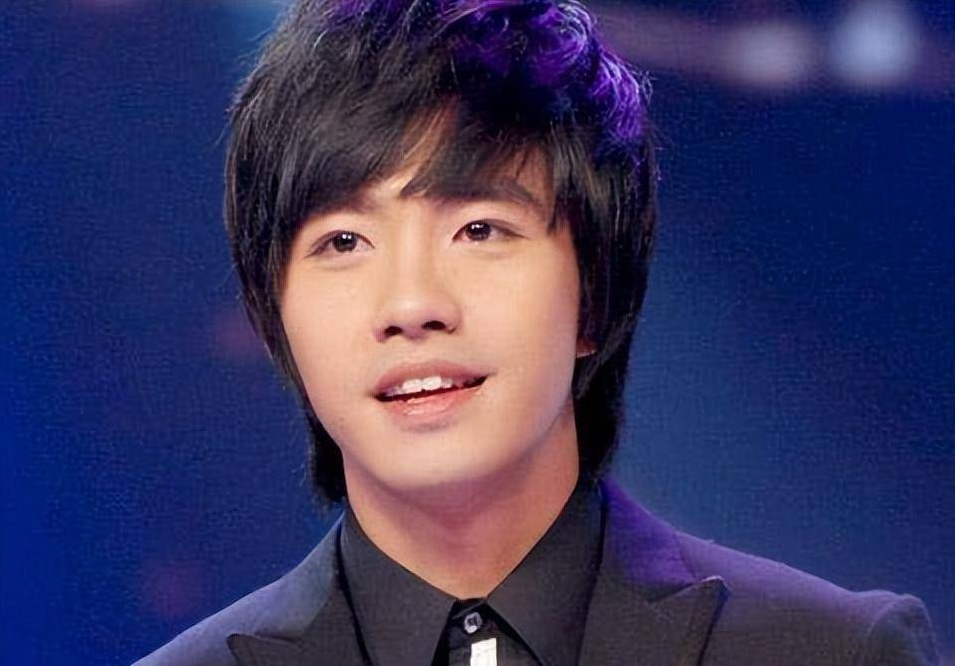 俞灏明23岁毁容、被公司放弃、好友背叛,他蛰伏五年,如今成了人生赢家