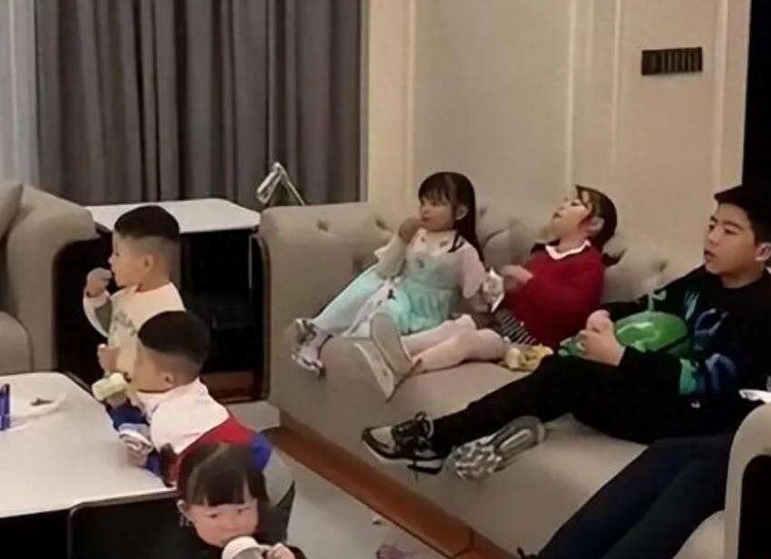 浙江女子因不想浪费丈夫基因,结婚13年生9个娃,只为凑齐12生肖