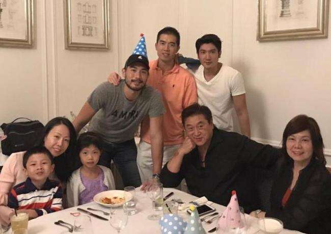 噩耗!高以翔父亲因病离世 二哥哀悼送别父亲