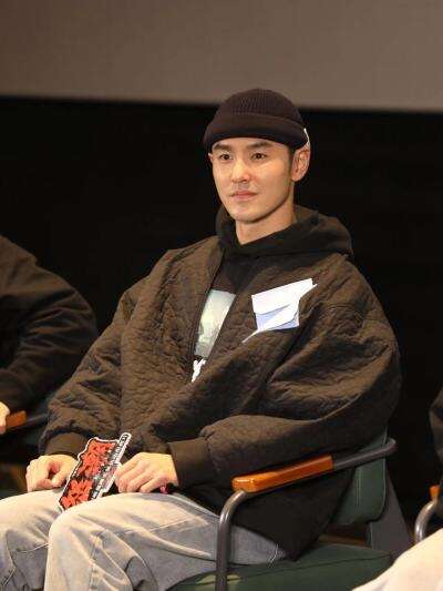 《怒潮》武汉路演 陈晓依妈妈力挺女儿到场支持