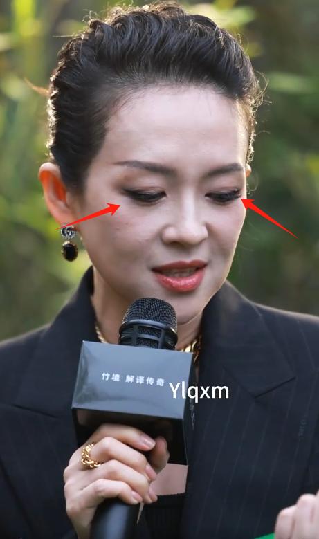 上海这一夜,章子怡画发际线、眼皮贴翘起,12秒换8个表情不自信