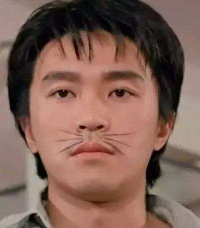 传周星驰已结婚?先看看他的山顶豪宅吧,傲视群雄,不愧是星爷