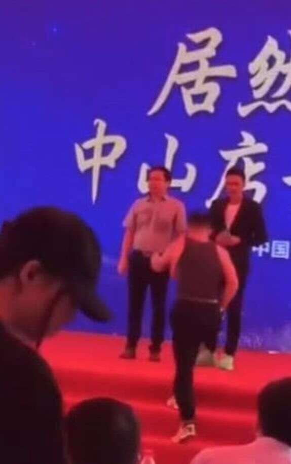 血腥!任达华被捅5刀,重伤就医!刘德华都曾被他罩着,无人敢动