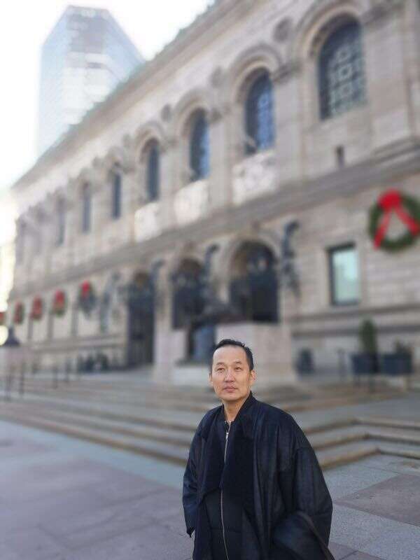 TONY 首位登上美国哈佛大学讲堂的造型师