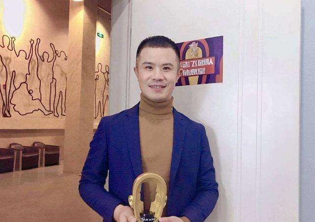 毕志飞怒斥徐峥后续,清华教授挺《囧妈》遭其针对:不懂电影艺术
