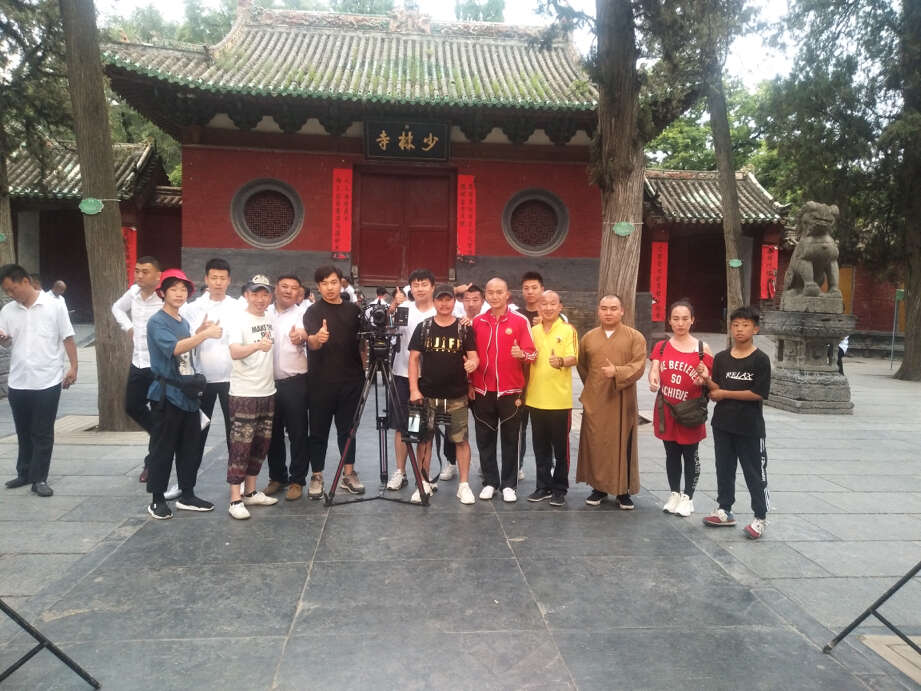全网首部竖屏电影《热血男儿》快手上线
