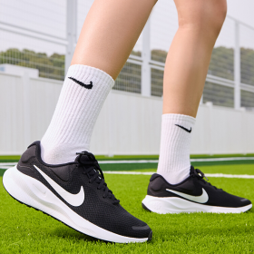 透气性是NIKE R