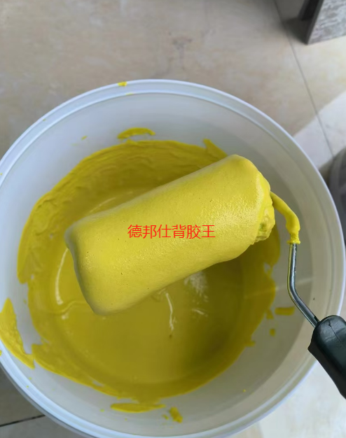 为什么选择膏状背胶?解决瓷砖空鼓脱落!